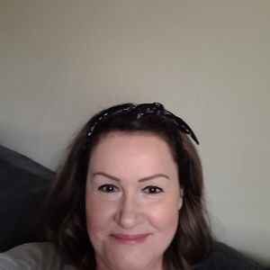 Meet your Posher, Eva